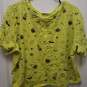 Alien crop tshirt